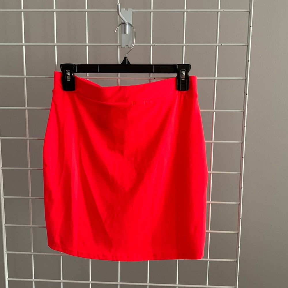 Never worn! H&M soft knit stretch skirt